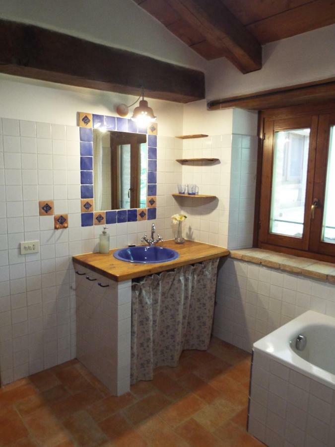Agriturismo Frallarenza フィクッレ エクステリア 写真