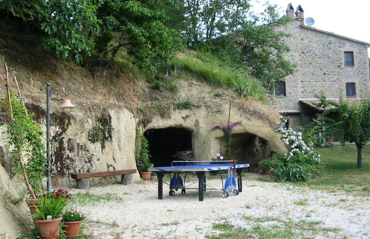 Agriturismo Frallarenza フィクッレ エクステリア 写真
